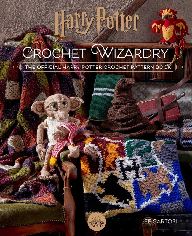 Harry Potter: Crochet Wizardry: The Official Harry Potter Crochet Pattern Book book cover