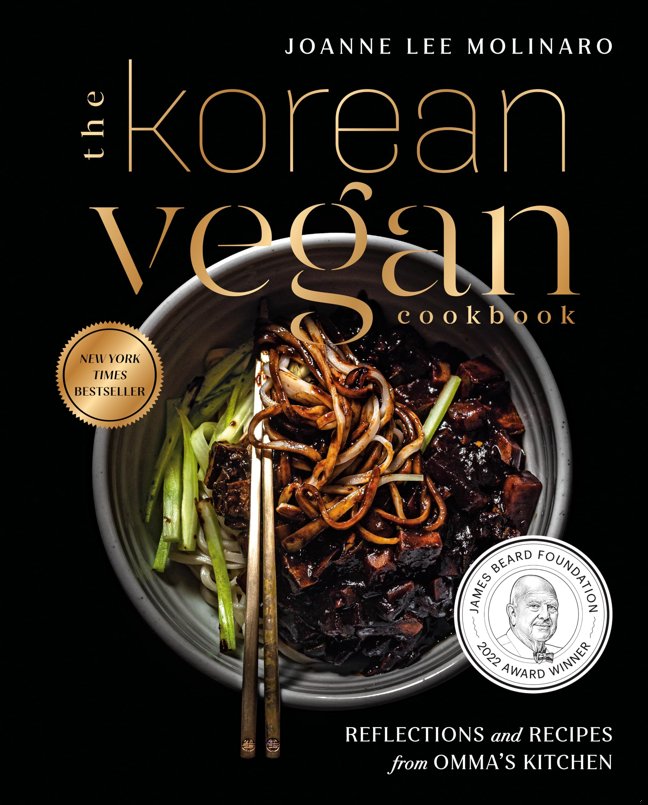The Korean Vegan Cookbook: Reflections and Recipes from Omma's Kitchen book cover